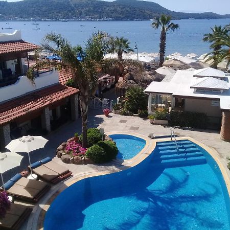 Uzhan Beach Hotel Bitez Exteriör bild