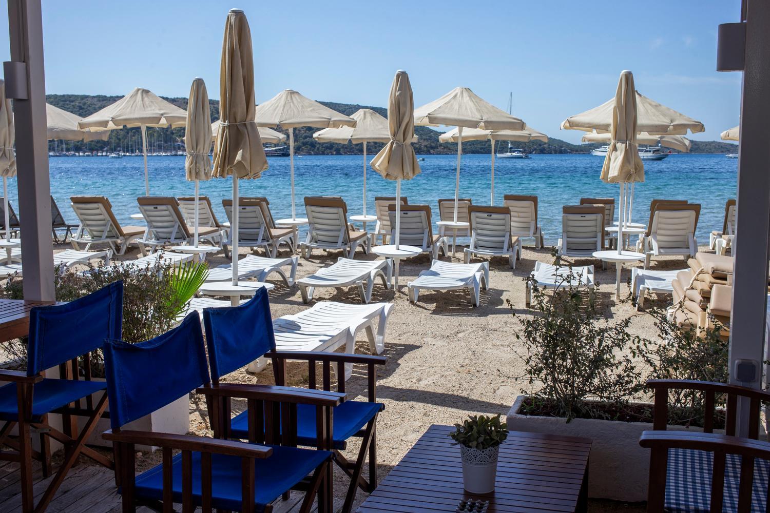 Uzhan Beach Hotel Bitez Exteriör bild