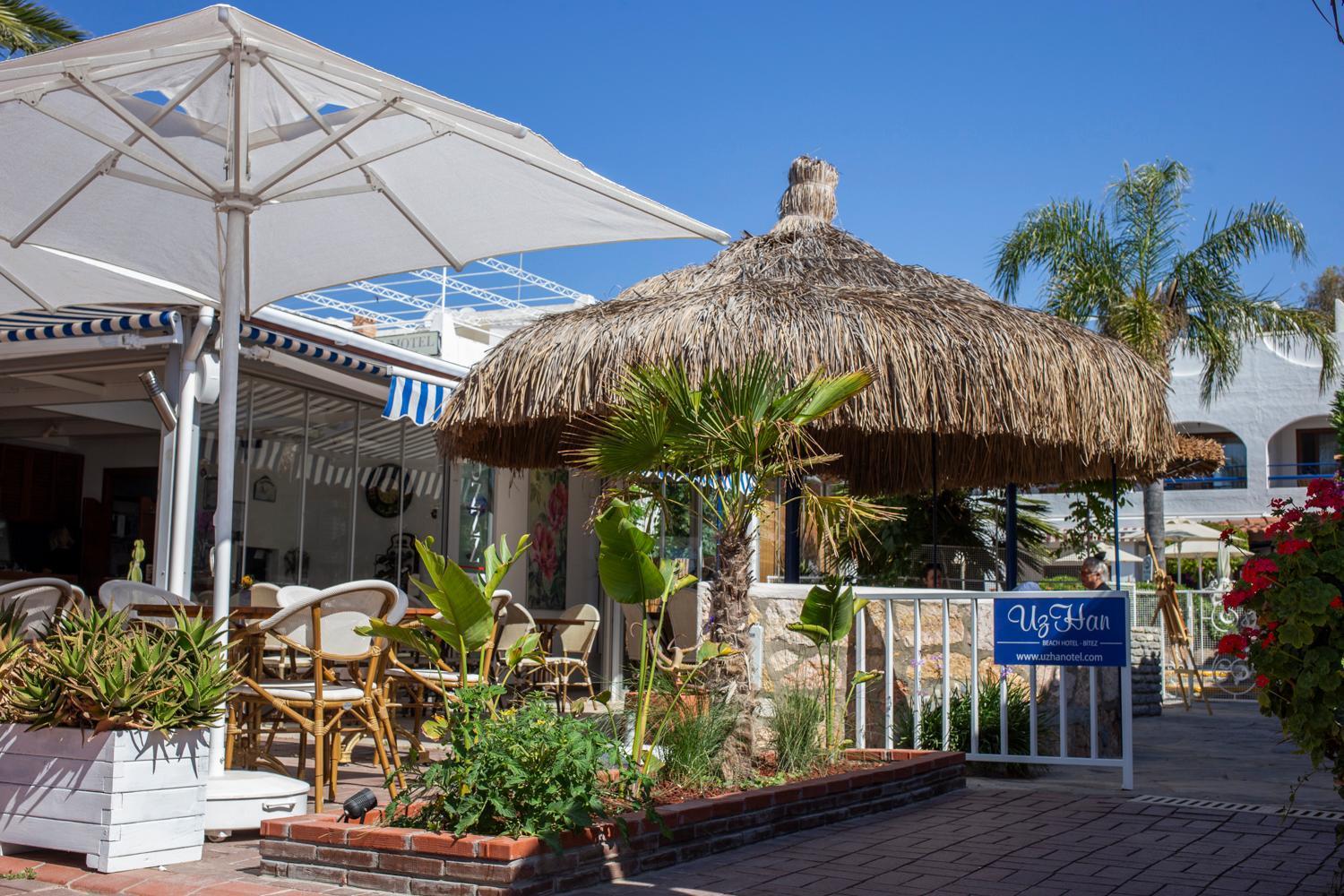 Uzhan Beach Hotel Bitez Exteriör bild