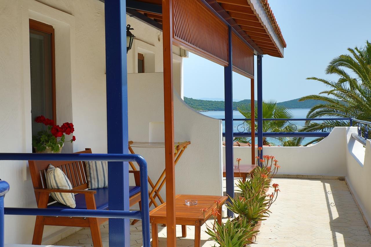 Uzhan Beach Hotel Bitez Exteriör bild